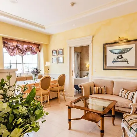 Guadalpin Suites Marbella Exterior photo